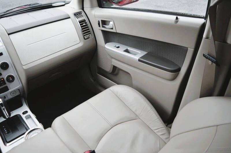 2010 Mercury Mariner Premier I4