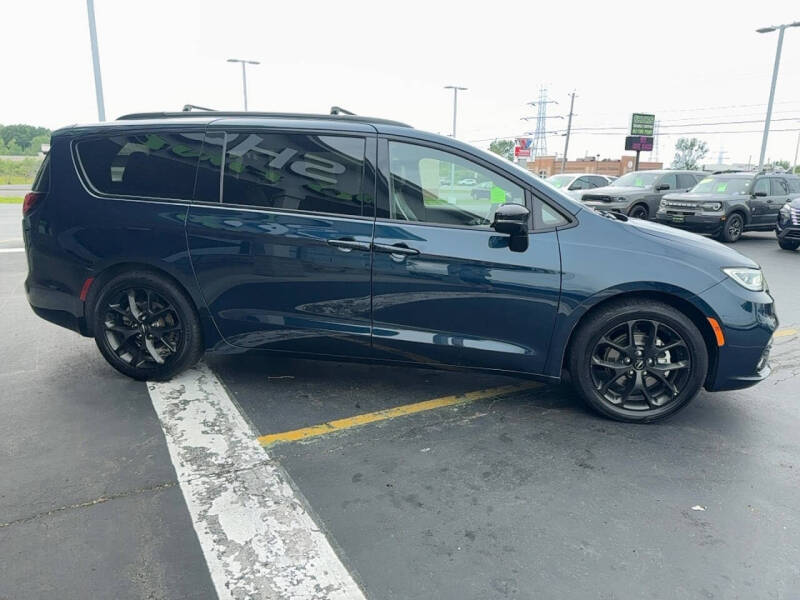 2025 Chrysler Pacifica Limited