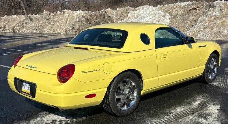 2002 Ford Thunderbird Deluxe