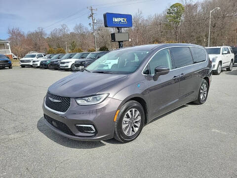 2022 Chrysler Pacifica Hybrid for sale at Impex Auto Sales in Greensboro NC