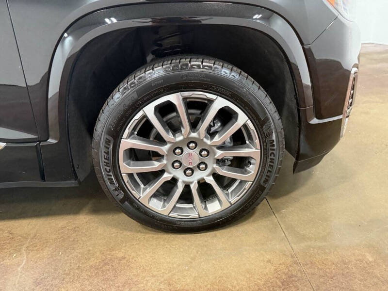 2022 GMC Acadia Denali