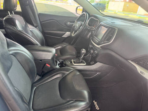 2018 Jeep Cherokee Latitude Plus