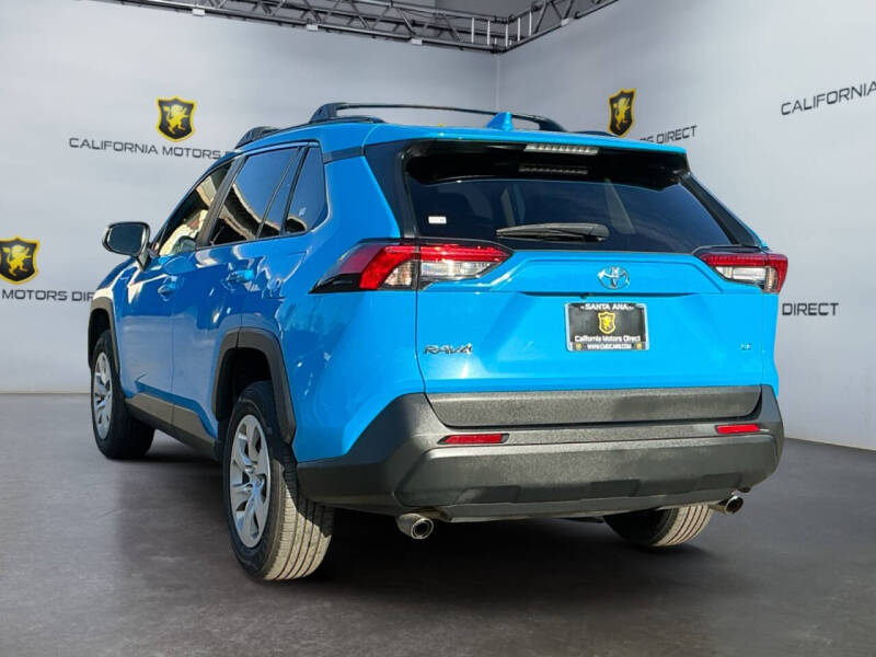 2021 Toyota RAV4 LE