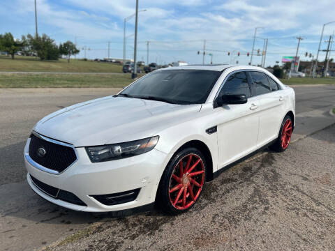 2013 Ford Taurus for sale at BUZZZ MOTORS in Moore OK