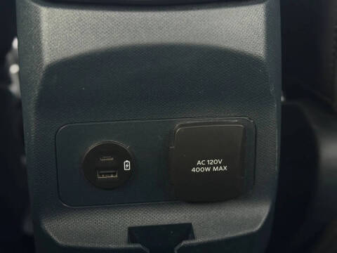 2023 Ford Maverick Lariat