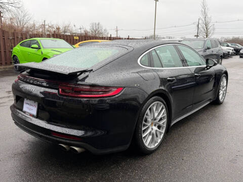 2018 Porsche Panamera 4S