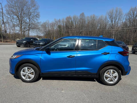 2022 Nissan Kicks S