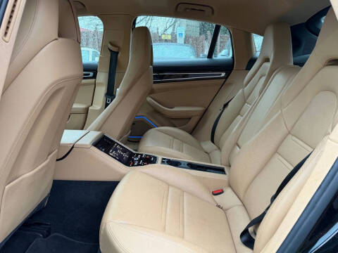 2018 Porsche Panamera 4S