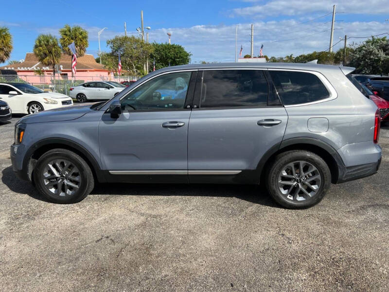 2024 Kia Telluride LX