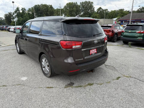 2017 Kia Sedona LX