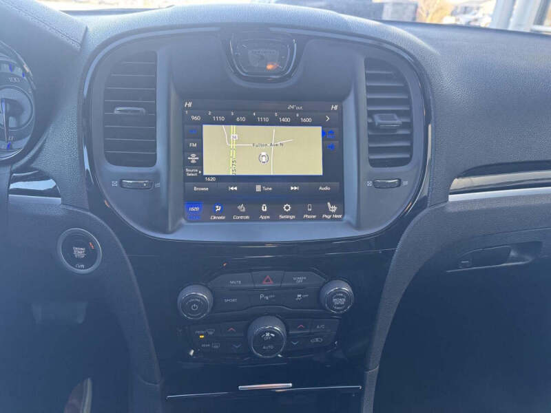 2023 Chrysler 300 S V6