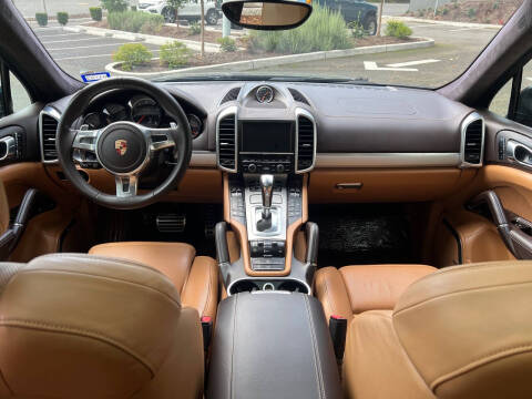 2013 Porsche Cayenne Turbo