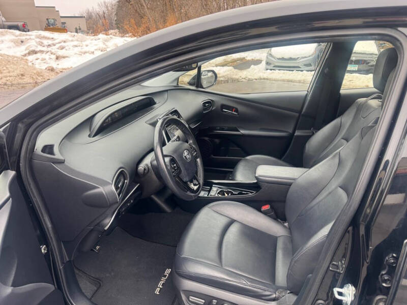 2019 Toyota Prius XLE