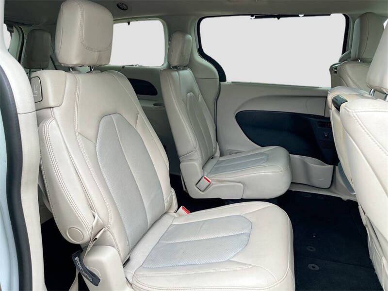 2019 Chrysler Pacifica Touring L Plus