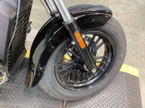 2018 Indian Scout Sixty Thunder Blac