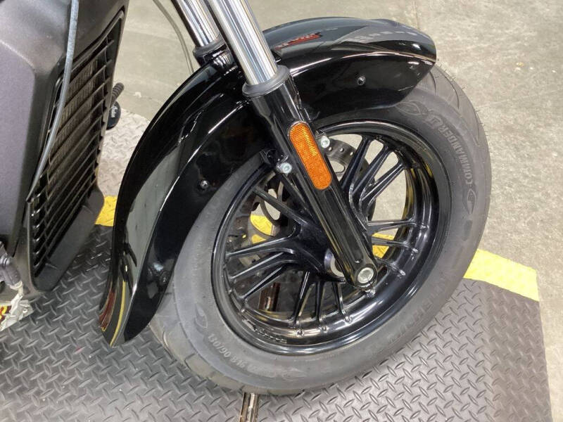 2018 Indian Scout Sixty Thunder Blac