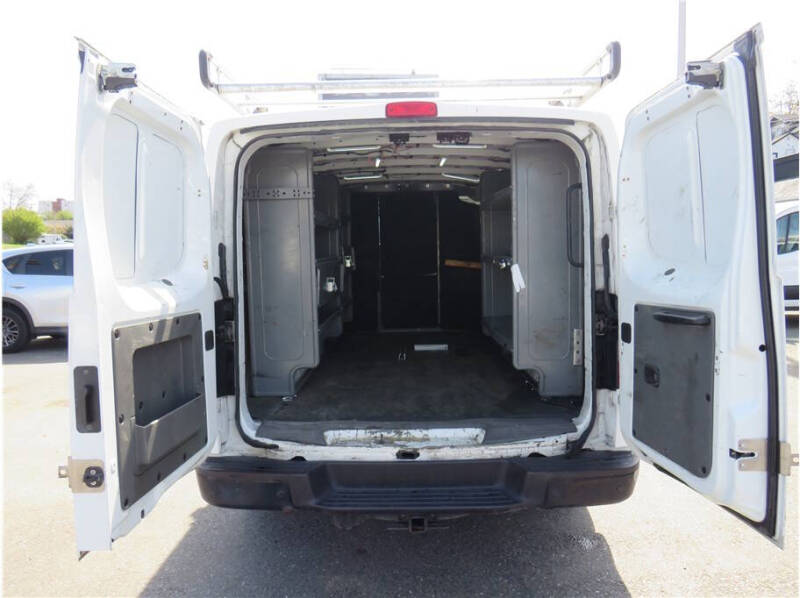 2016 Nissan NV