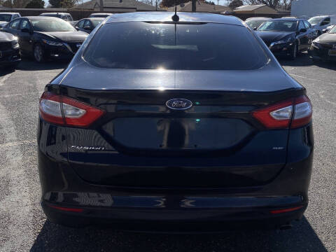 2016 Ford Fusion SE