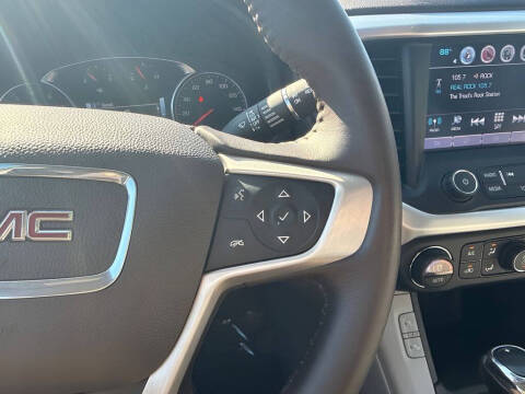 2017 GMC Acadia SLT-1