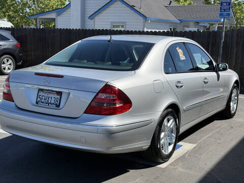 2004 Mercedes-Benz E-Class E 320