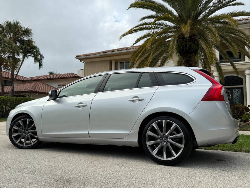 2015 Volvo V60 T5 Drive-E Platinum