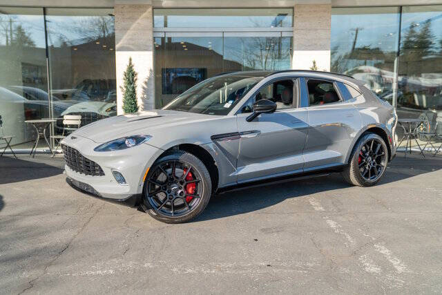 2021 Aston Martin DBX 42