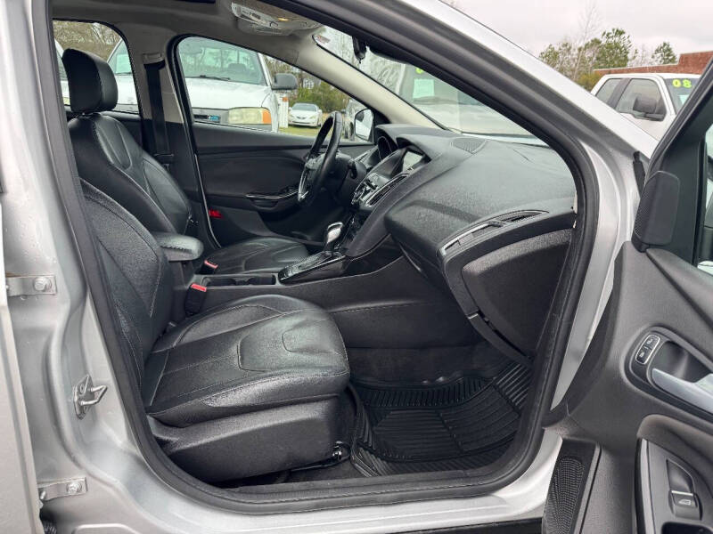 2017 Ford Focus Titanium