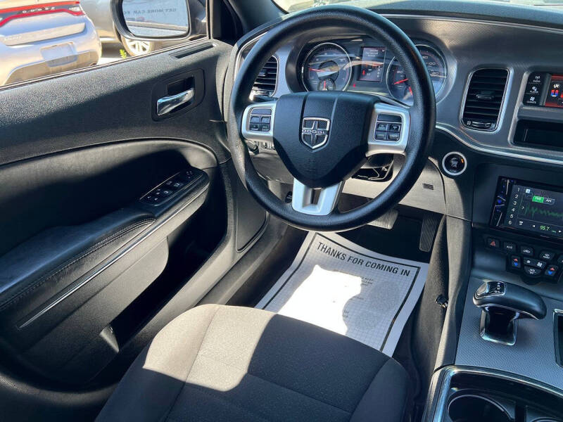 2013 Dodge Charger SE