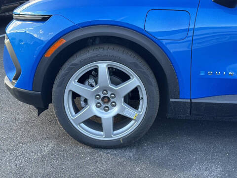 2026 Chevrolet Equinox EV LT 2