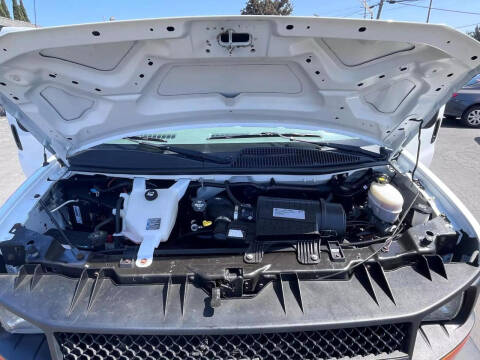 2017 Chevrolet Express 2500