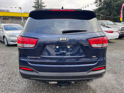 2017 Kia Sorento LX