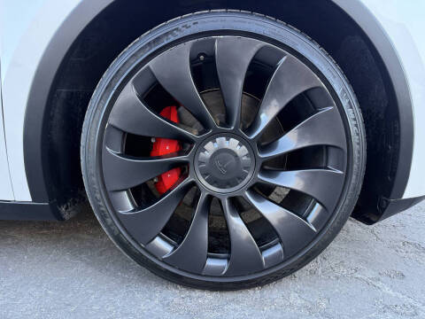 2023 Tesla Model Y Performance