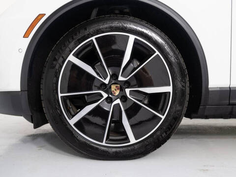 2024 Porsche Macan 4 Electric