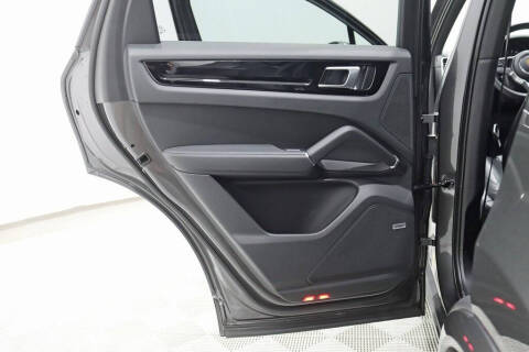 2022 Porsche Cayenne