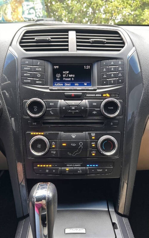 2017 Ford Explorer