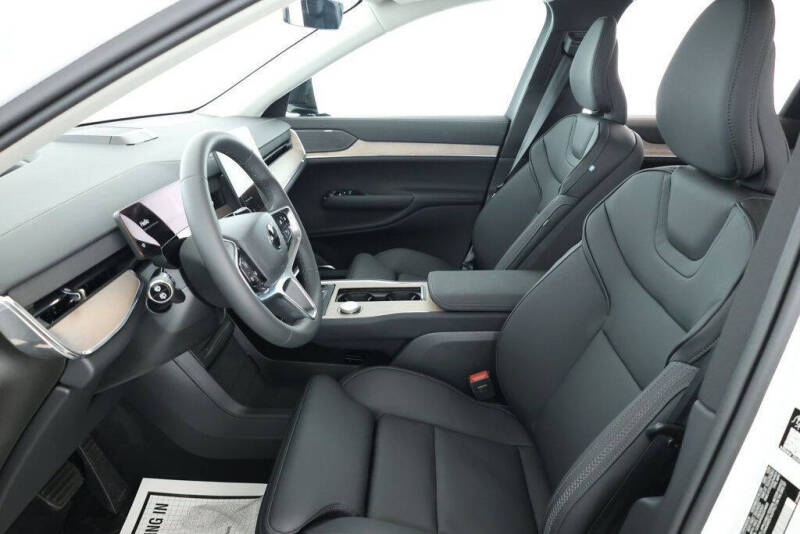 2025 Volvo EX90 Twin Plus 7P