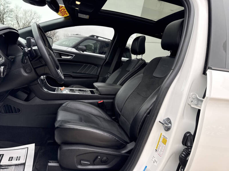 2024 Ford Edge ST