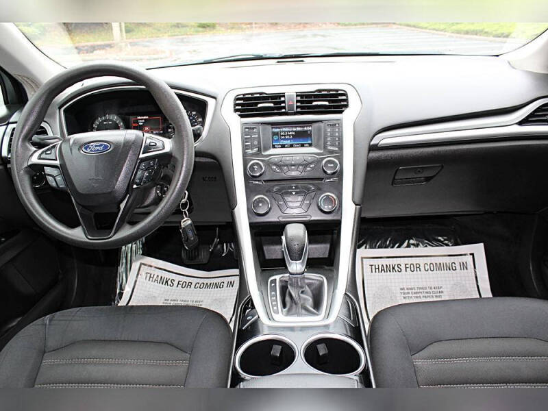 2013 Ford Fusion SE