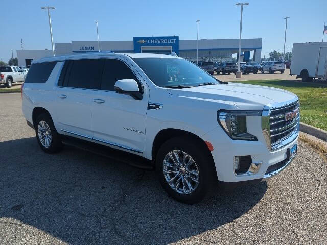 Used 2022 GMC Yukon XL SLT with VIN 1GKS2GKD4NR279620 for sale in Bloomington, IL