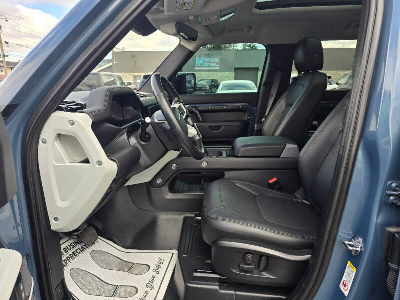 2024 Land Rover Defender 110 P300 S