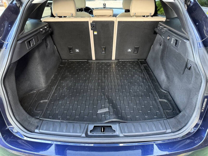 2018 Jaguar F-PACE 25t Premium