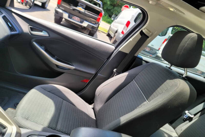 2012 Ford Focus SEL