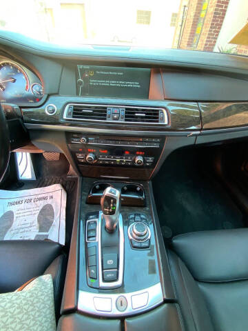 2012 BMW 7 Series 750i