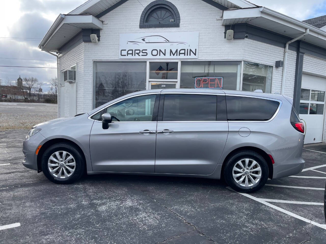 2017 Chrysler Pacifica for sale at Cars On Main in Findlay, OH