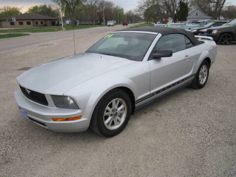 2006 Ford Mustang V6 Standard