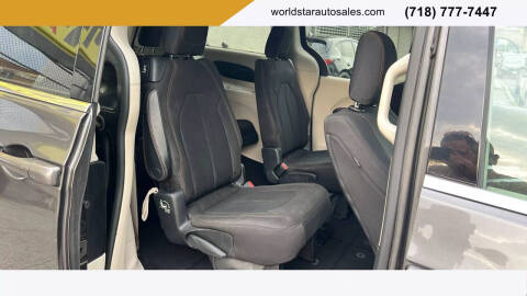 2017 Chrysler Pacifica LX