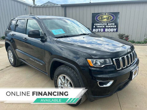 2018 Jeep Grand Cherokee for sale at BERG AUTO MALL & TRUCKING INC in Beresford SD