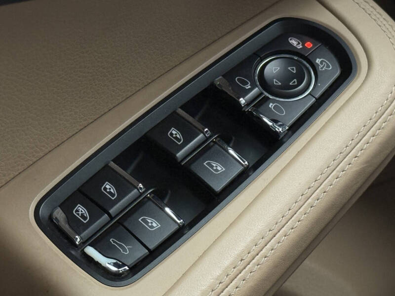 2021 Porsche Macan S