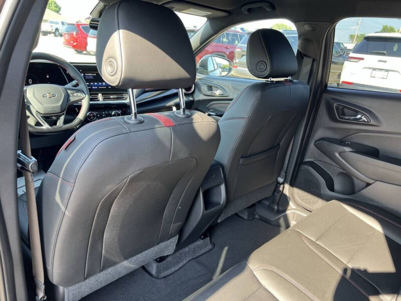 2025 Chevrolet Trax RS