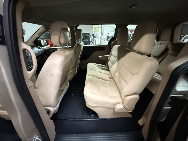 2015 Dodge Grand Caravan American Value Package